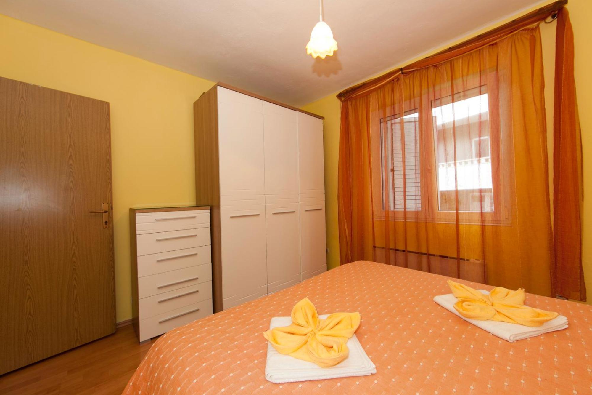 Apartmani Darinka Baska Voda Exterior photo