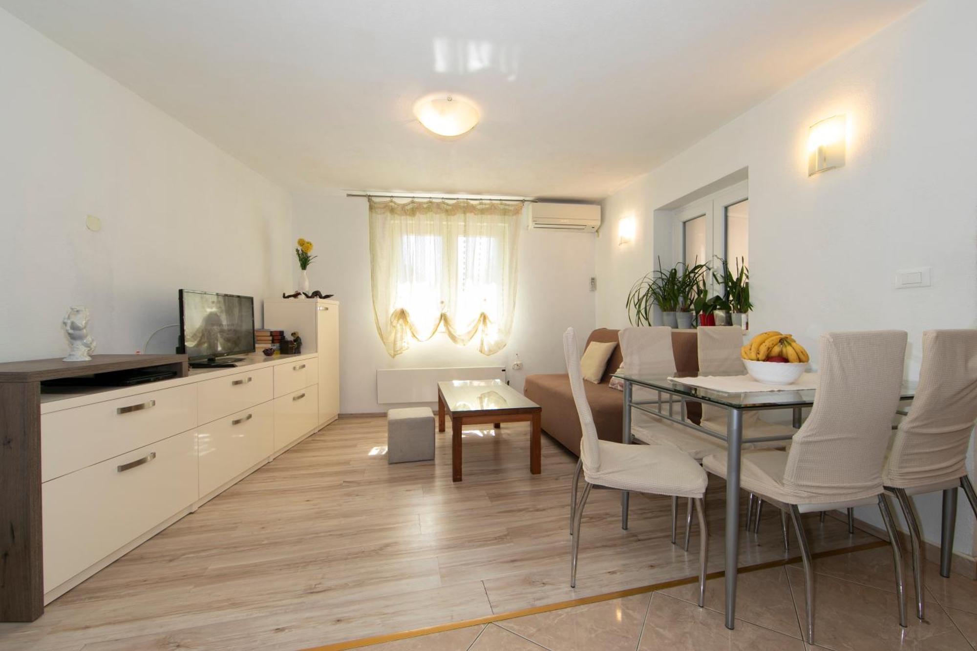 Apartmani Darinka Baska Voda Exterior photo