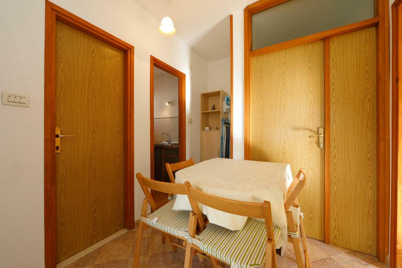 Apartmani Darinka Baska Voda Exterior photo