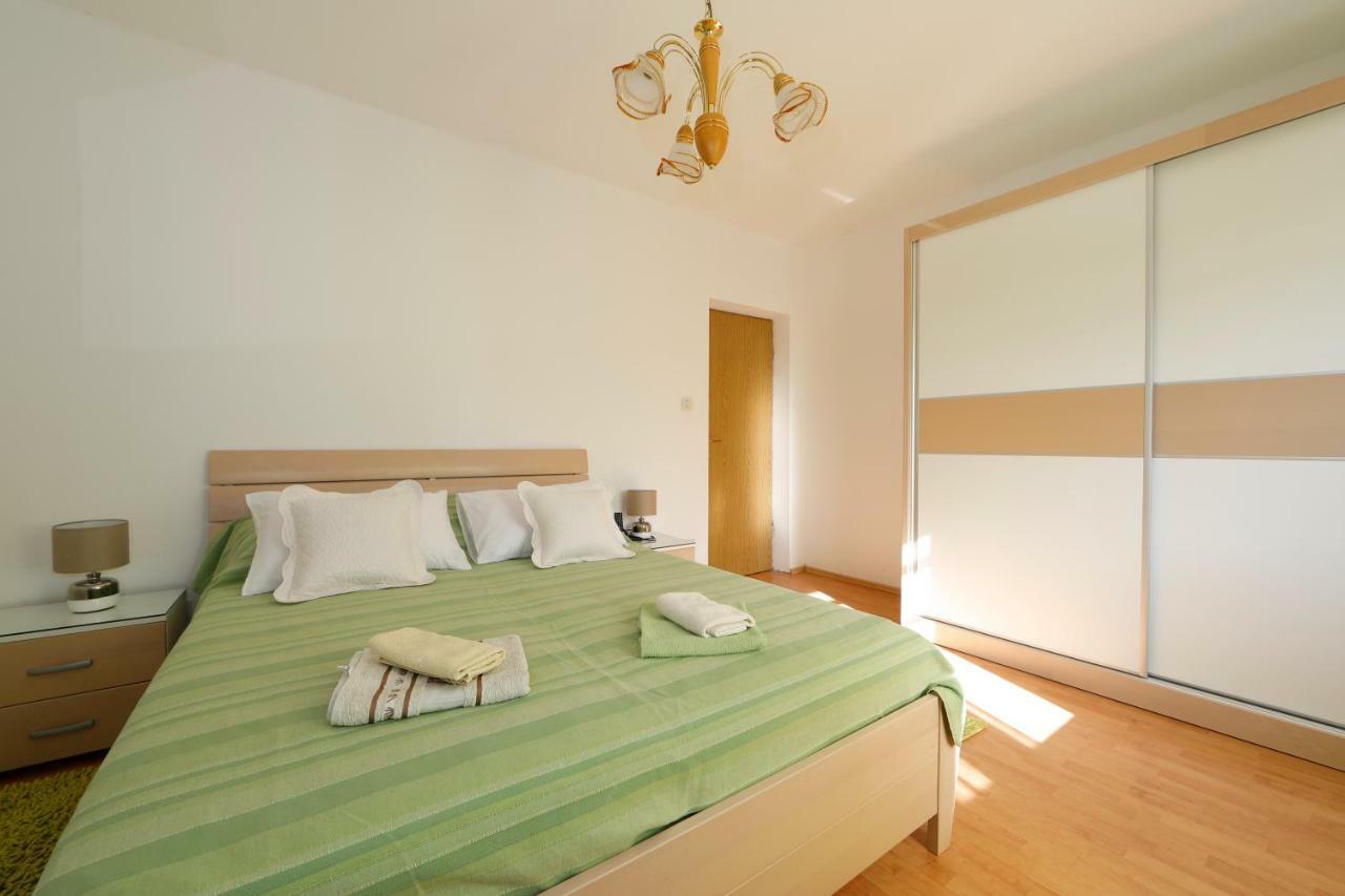 Apartmani Darinka Baska Voda Exterior photo