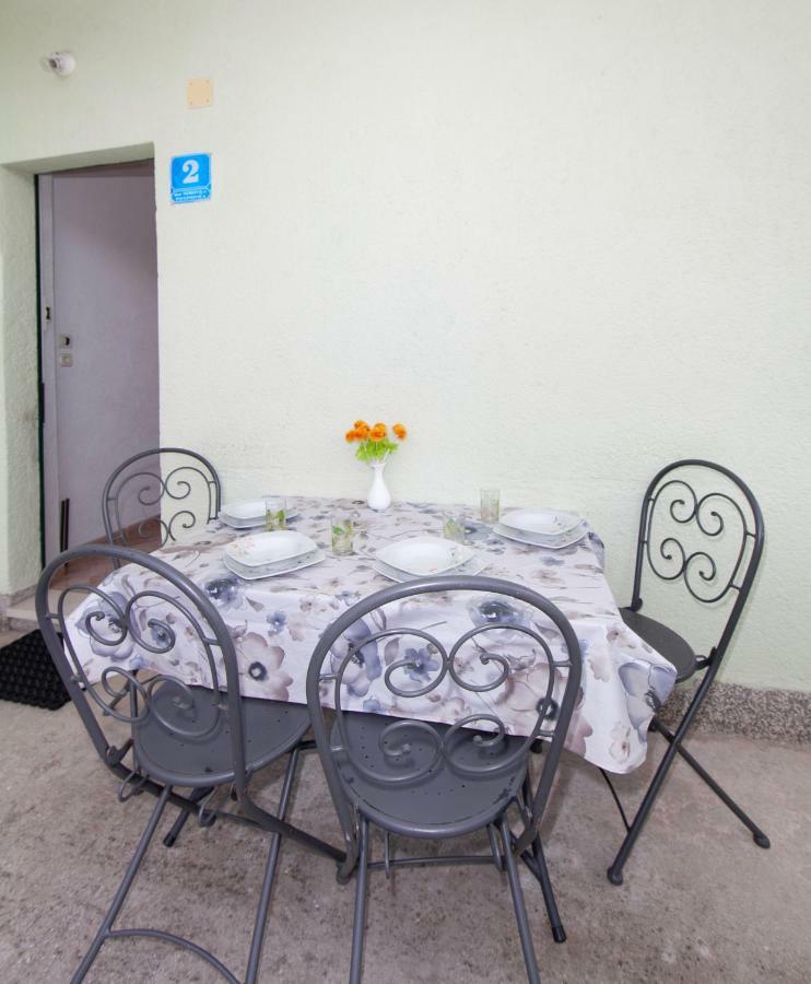 Apartmani Darinka Baska Voda Exterior photo
