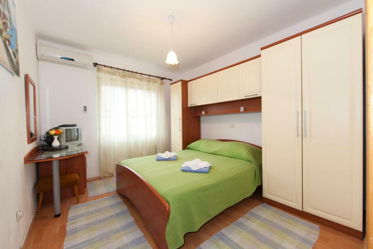 Apartmani Darinka Baska Voda Exterior photo